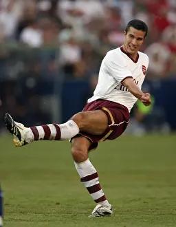 Robin van Persie's Thrilling Debut: Arsenal's 1-0 Win Over Salzburg, 2007