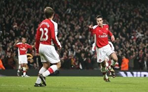 Arsenal v Hull City FA Cup Collection: Robin van Persie's Thrilling FA Cup Goal: Arsenal's 2-1 Victory Over Hull City (April 2009)