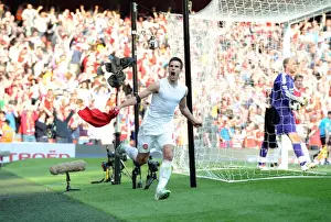 Arsenal V Liverpool 2010-2011 Prints: Robin van Persie's Thrilling Goal: Arsenal 1 - 1 Liverpool
