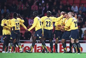 Robin van Persie's Triumph: Arsenal's 3-0 Carling League Cup Victory over Sunderland
