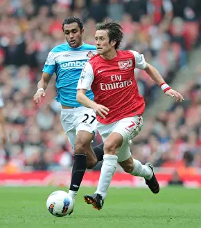 Arsenal V Sunderland 2011-12 Prints: Rosicky Outwits Elmohamady: Arsenal's Masterful Midfielder Outmaneuvers Sunderland Defender