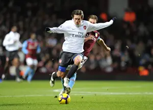 Rosicky vs. Petrov: A Battle of Midfield Masters at Villa Park (Barclays Premier League, 2010)