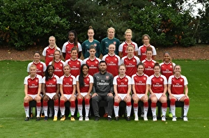 Back row (L-R) Beth Mead, Vyan Sampson, Sari van Veenendaal, Anna Moorhouse, Josephine Back row (L-R) Beth Mead, Vyan Sampson, Sari van Veenendaal, Anna Moorhouse, Josephine