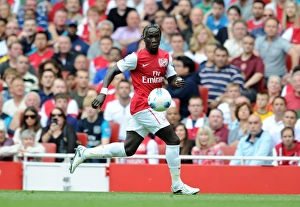 Sagna's Defensive Struggle: Arsenal 0-2 Liverpool, Barclays Premier League (2011), Emirates Stadium