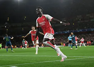 Saka Scores the Opener: Arsenal Kick Off Champions League Campaign with 1-0 Win Over PSV Eindhoven (2023-24)