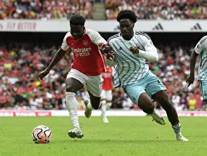 Saka vs. Aina: A Premier League Battle at Emirates Stadium