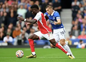 Saka vs. Mykolenko: A Strategic Duel of Football Geniuses in the 2023-24 Everton vs. Arsenal Premier League Clash