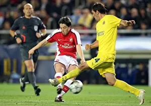 Images Dated 9th April 2009: Samir Nasri (Arsenal) Diego Godin (Villarreal)