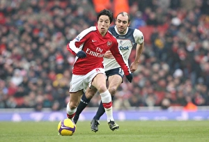 Arsenal v Bolton Wanderers 2008-09 Collection: Samir Nasri (Arsenal) Gavin McCann (Bolton)