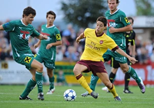 Samir Nasri (Arsenal) Macho (Neusiedl). SC Neusiedl 0:4 Arsenal, Sportzentrum Neusiedl Samir Nasri (Arsenal) Macho (Neusiedl). SC Neusiedl 0:4 Arsenal, Sportzentrum Neusiedl