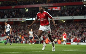 Sanchez Watt celebrates scoring Arsenals 1st goal