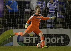 Sari van Veenendaal: In Action for Arsenal Ladies against Reading FC Women
