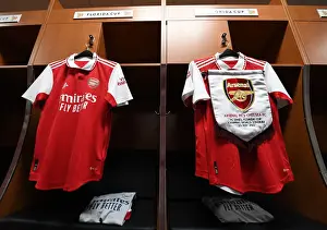 Behind the Scenes: Arsenal and Chelsea's Florida Cup Preparation - A Peek into Their Changing Rooms: Arsenal's Kit Layout before the Arsenal vs. Chelsea Match