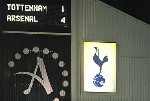 The scoreboard shows the final result. Tottenham Hotspur 1: 4 Arsenal (aet)