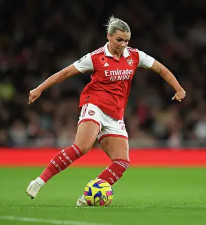 Showdown in the FA Women's Super League: Arsenal Women vs Manchester United at Emirates Stadium
