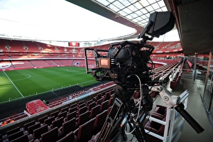 Arsenal V Everton 2013-14 Prints: Sky 3D Camera in the Directors Box. Arsenal 1: 1 Everton. Barclays Premier League