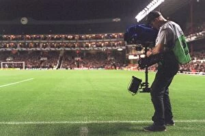 Images Dated 3rd November 2005: Sky Cameraman by the pitch. Arsenal 3: 0 Sparta Prague