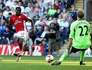 Bolton v Arsenal 2008-9 Collection: Soccer - Barclays Premier League - Bolton Wanderers v Arsenal - Reebok Stadium