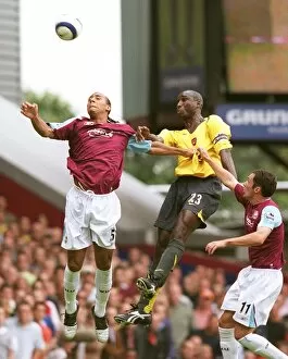 Campbell Sol Collection: Sol Campbell (Arsenal) Anton Ferdinand (West Ham). West Ham United 0: 0 Arsenal