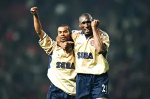 Man Utd V Arsenal Prints: Sol Campbell and Ashley Cole celebrate th Arsenal Championship win