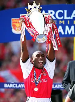 Sol Campbell Hoists the FA Barclaycard Premiership Trophy after Arsenal's 4:3 Victory over Everton, Highbury, London, May 11, 2002