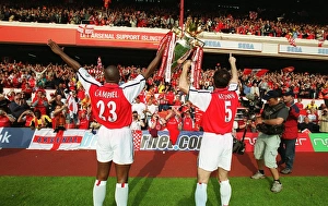 Sol Campbell and Martin Keown (Arsenal) lift the F. A