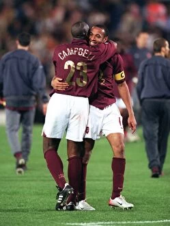 Campbell Sol Collection: Sol Campbell and Thierry Henry (Arsenal) celebrate at the end of the match