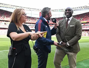 Sol Campbell's Emotional Return: Arsenal Legends Reunite in Epic Showdown against Wolverhampton Wanderers (2022-23)