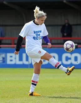 Females Collection: Steph Houghton: Arsenal Ladies FC's Champion Defender in UEFA Women's Champions League Semi-Final