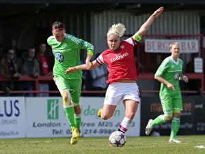 Steph Houghton vs. Viola Odebrecht: A Tense Battle in the UEFA Women's Champions League Semi-Finals