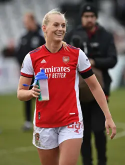 Stina Blackstenius's Thrilling Goal Celebration: Arsenal Women Defeat Manchester United in FA WSL