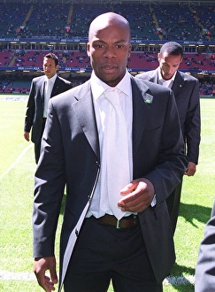 Arsenal v Chelsea FA Cup Final Collection: Sylvain Wiltord (Arsenal) before the match. Arsenal 2: 0 Chelsea. The AXA F