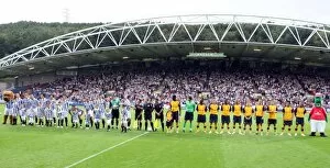 Huddersfield v Arsenal 2008-09 Collection: The teams line up before the match
