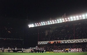 Arsenal v Ajax 2005-6 Collection: The teams line up before the match. Arsenal 0: 0 Ajax
