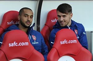 Images Dated 25th October 2014: Theo Walcott and Aaron Ramsey: Arsenal's Pre-Match Focus at Sunderland (2014/15)