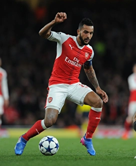 Theo Walcott in Action: Arsenal FC vs. FC Bayern Munich, UEFA Champions League 2016-17