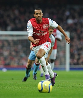 Theo Walcott in Action: Arsenal vs. Aston Villa, FA Cup 2011-12