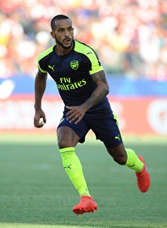 Theo Walcott in Action: Arsenal vs Chivas, Pre-Season Friendly, 2016-17