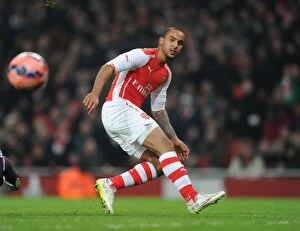 Images Dated 4th January 2015: Theo Walcott in Action: Arsenal vs Hull City, FA Cup 2014-15