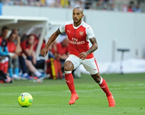 Lens V Arsenal 2016-17 Prints: Theo Walcott in Action: Arsenal vs RC Lens (2016)