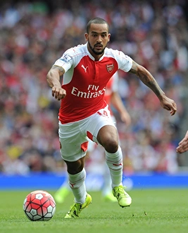 Theo Walcott in Action: Arsenal vs Stoke City, Premier League 2015-16