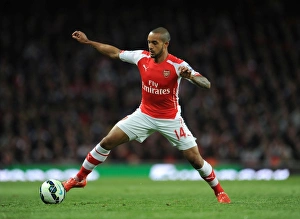 Arsenal V Sunderland 2014-15 Prints: Theo Walcott in Action: Arsenal vs Sunderland, Premier League 2014-15