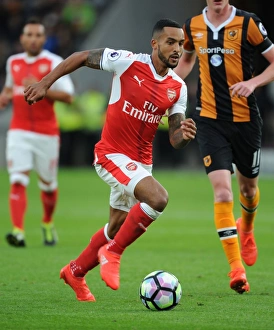 Theo Walcott in Action: Hull City vs. Arsenal, Premier League 2016-17