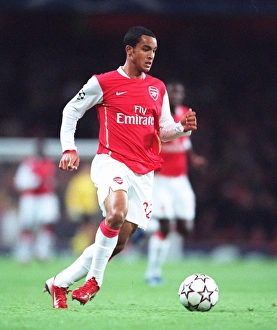 <b class=qtipBold><figcaption>Theo Walcott (Arsenal)</figcaption></b><br>Theo Walcott (Arsenal). Arsenal 3:1 Hamburg. UEFA Chapmions League. Group G. Emirates Stadium, London, 21/11/06. Credit: Arsenal Football Club / David Price.<br><em>© Arsenal Football Club PLC. All Rights Reserved.</em> Theo Walcott (Arsenal)