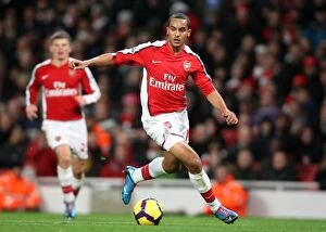 Images Dated 29th November 2009: Theo Walcott (Arsenal). Arsenal 0: 3 Chelsea. Barclays Premier League. Emirates Stadium