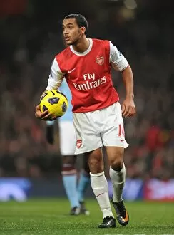 Images Dated 5th January 2011: Theo Walcott (Arsenal). Arsenal 0: 0 Manchester City, Barclays Premier League