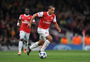 Theo Walcott (Arsenal). Arsenal 2: 1 Barcelona. UEFA Champions League. Round 16, 1st Leg