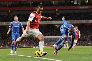 Images Dated 27th December 2010: Theo Walcott (Arsenal) Ashley Cole (Chelsea). Arsenal 3: 1 Chelsea. Barclays Premier League
