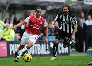 Matches 2010-11 Collection: Newcastle United v Arsenal 2010-11 Collection
