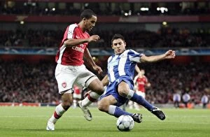 Images Dated 30th September 2008: Theo Walcott (Arsenal) Nelson Benitez (Porto)